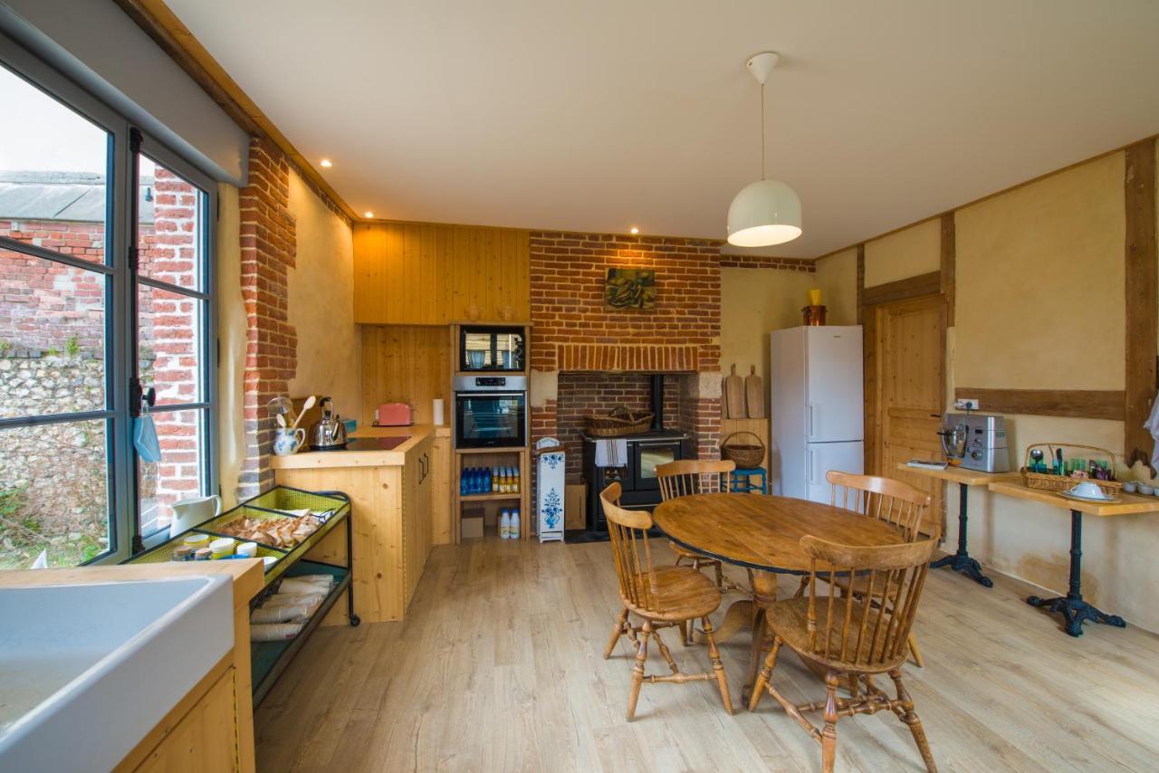 A L'Ecole Buissonniere Bed & Breakfast Онфльор Екстериор снимка